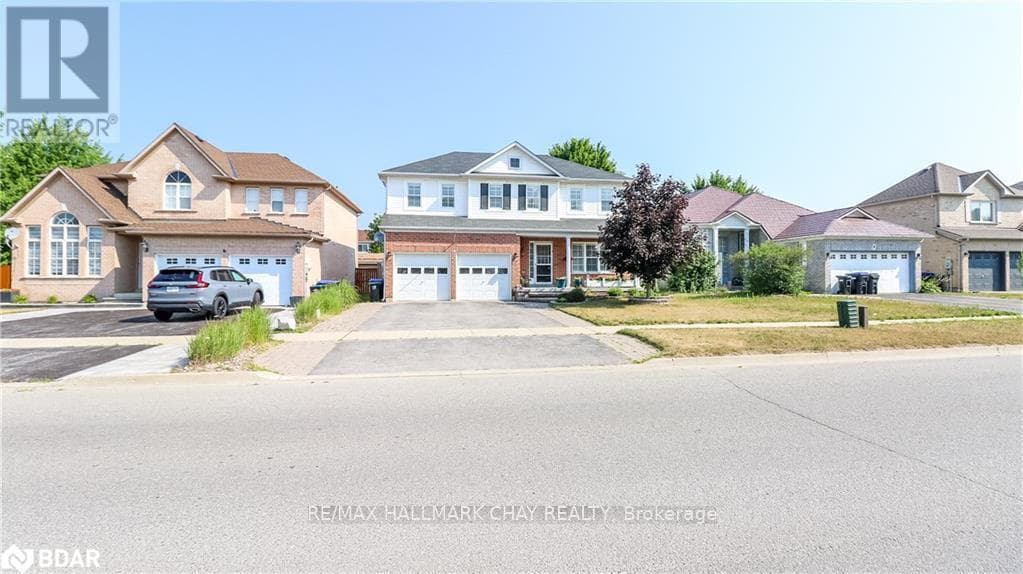 14 GOLD PARK GATE — Essa (Angus), Ontario - Main photo