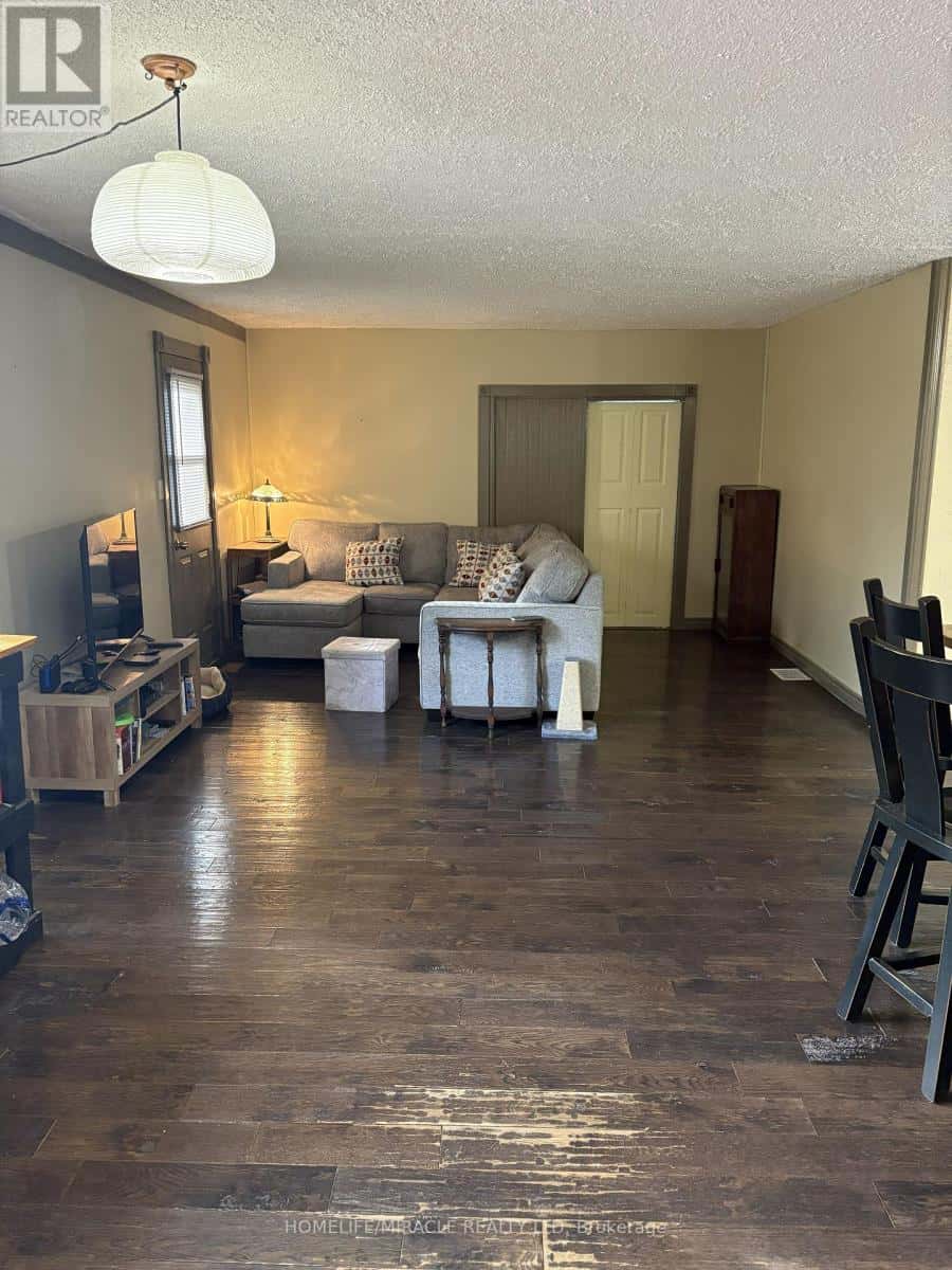 2 DELLA STREET — Georgina (Virginia), Ontario - Photo 5 of 19