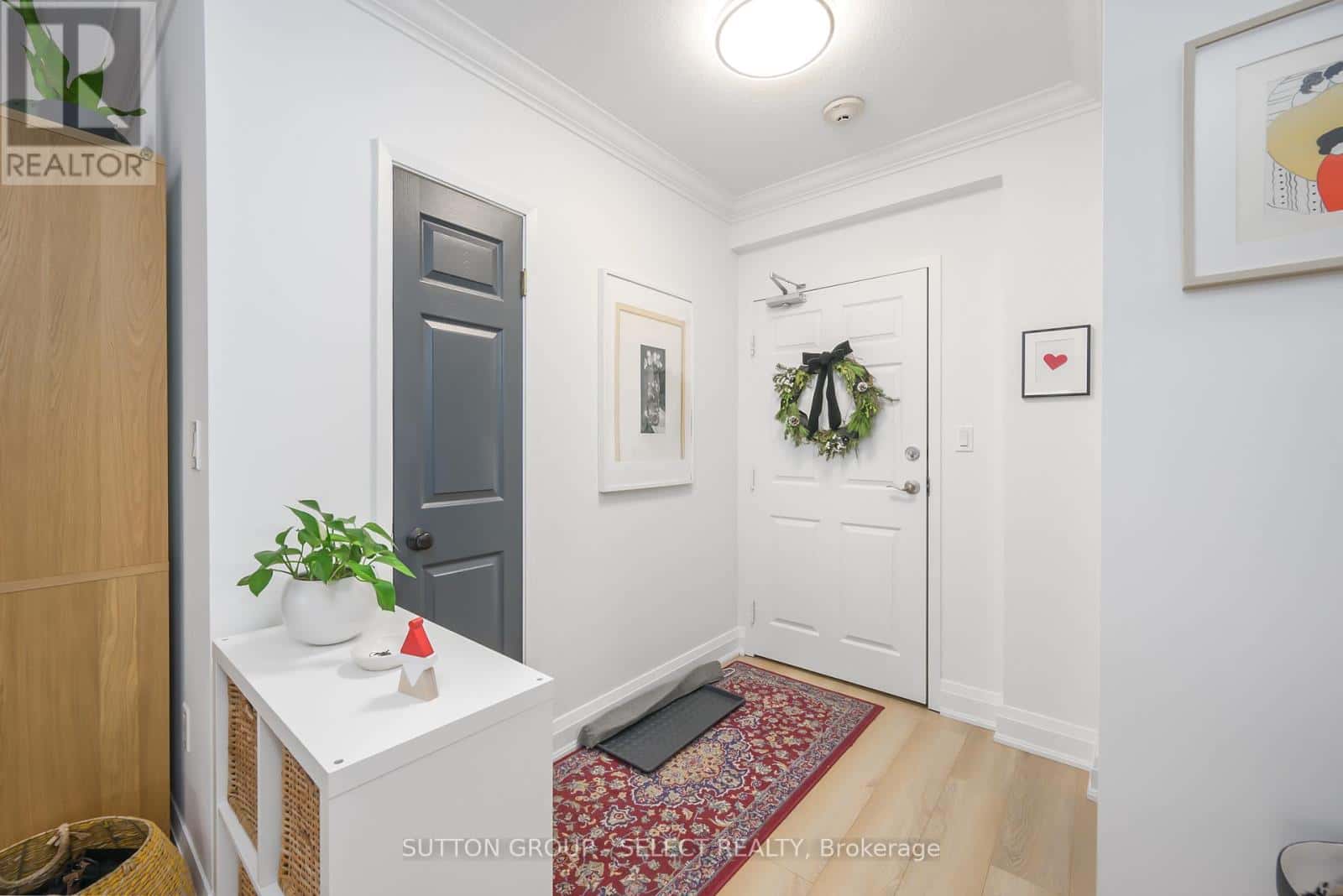 903 - 544 TALBOT STREET — London East (East F), Ontario - Photo 2 of 36