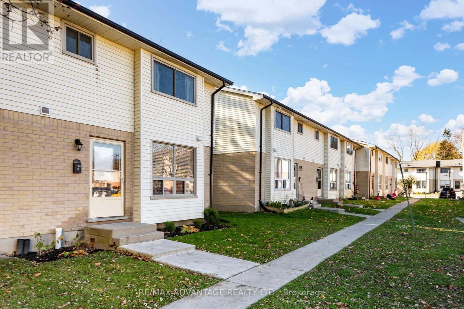 56 - 135 BELMONT DRIVE — London South (South O), Ontario - Photo 3 of 33