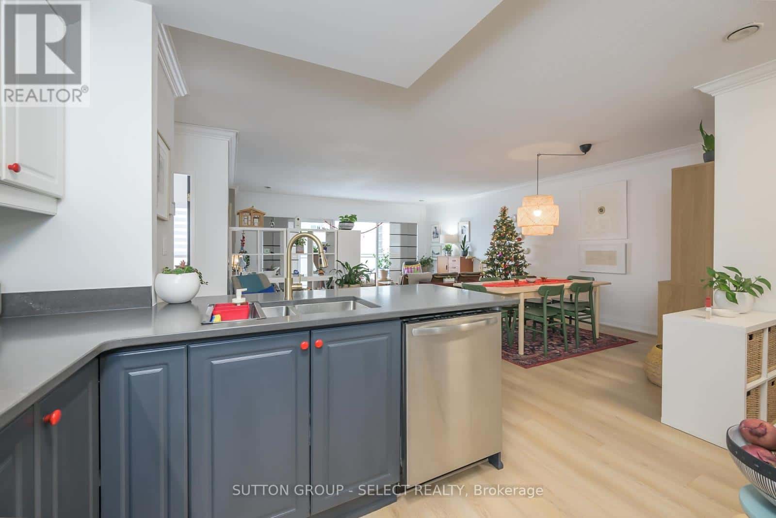 903 - 544 TALBOT STREET — London East (East F), Ontario - Photo 4 of 36