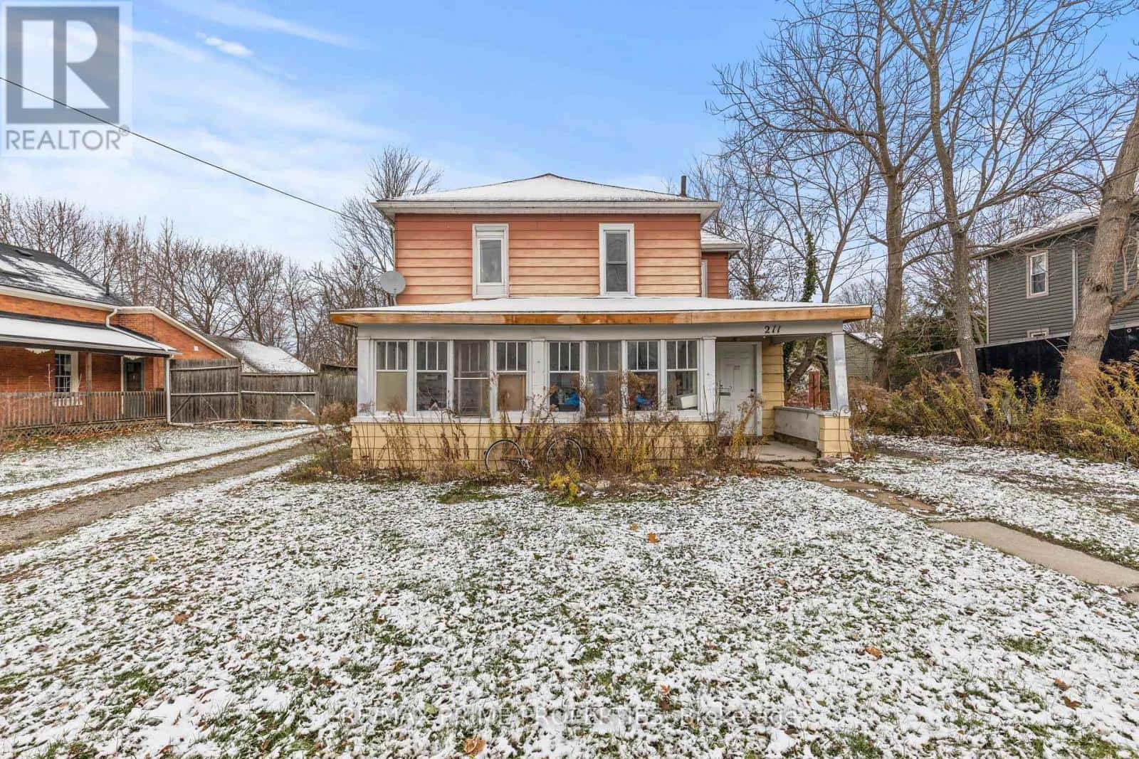 211 Forest Street West