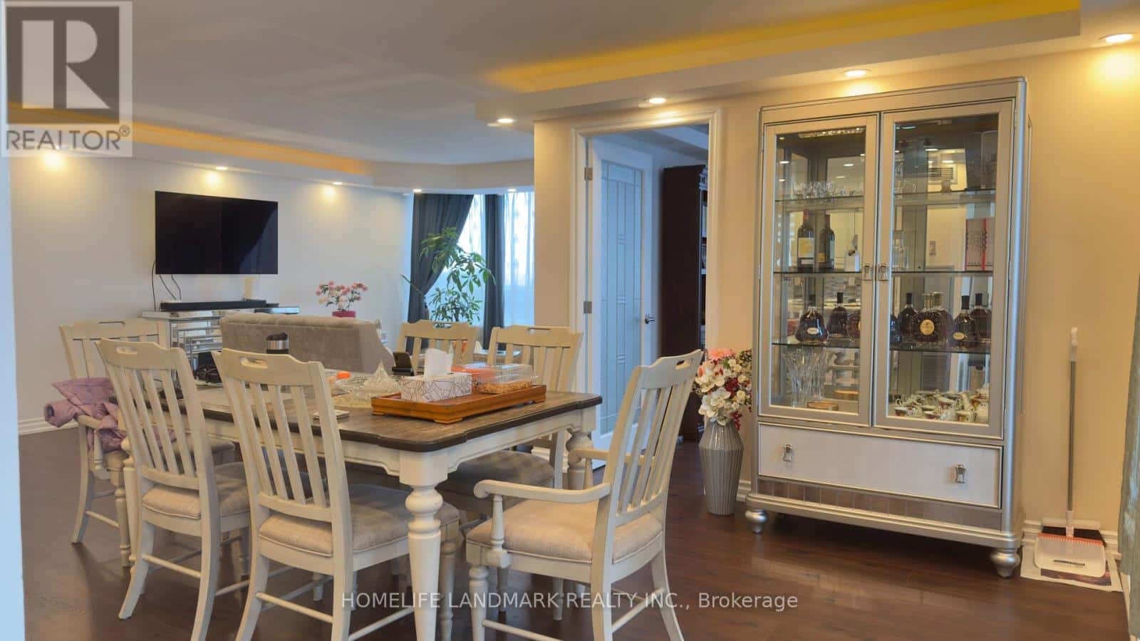 603 - 225 BAMBURGH CIRCLE — Toronto (Steeles), Ontario - Photo 5 of 16