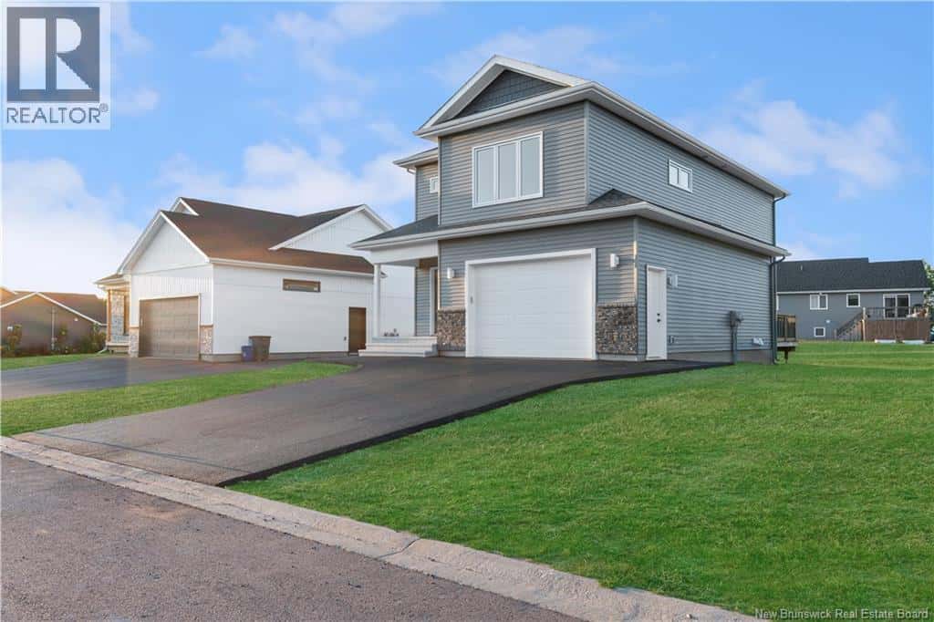 64 Guy Street — Shediac, New Brunswick - Photo 3 of 33