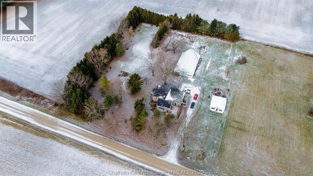 23510 DOWNIE LINE — West Lorne, Ontario - Photo 4 of 33