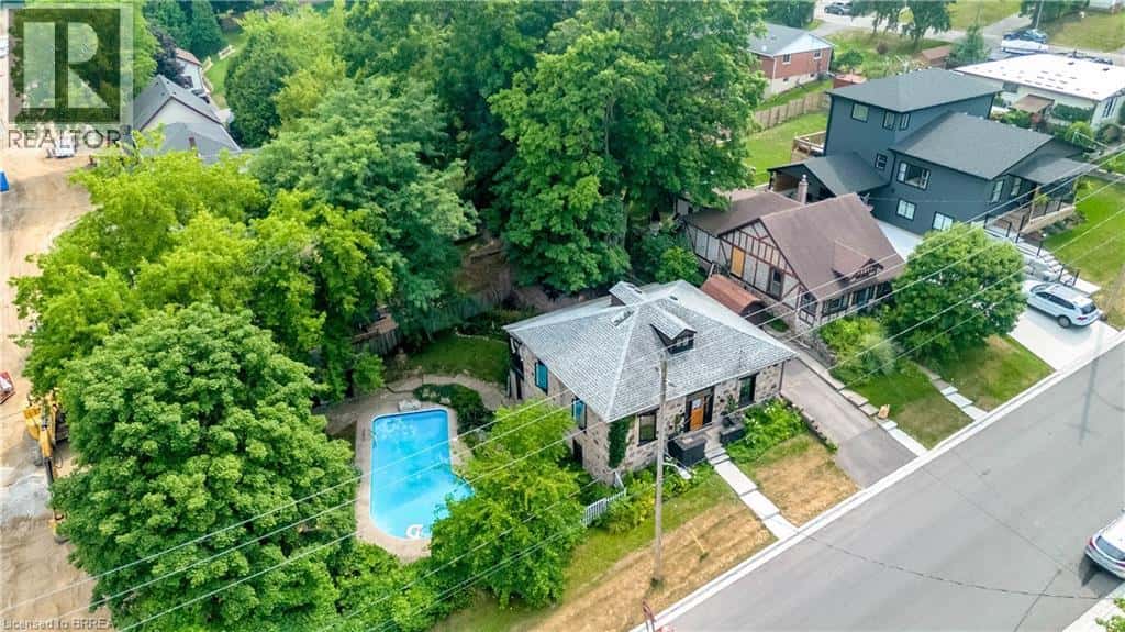 57 MAIN Street — Paris, Ontario - Photo 4 of 34