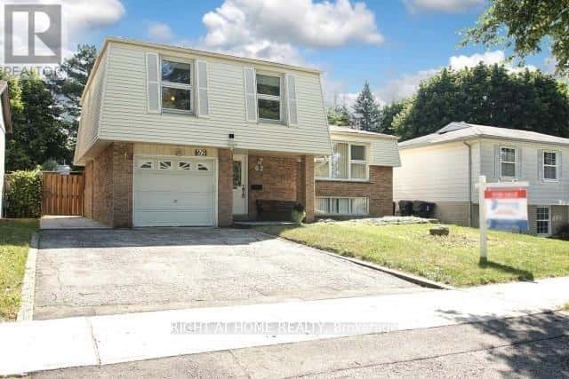 62 CHERRYSTONE DRIVE — Toronto (Hillcrest Village), Ontario - Photo 2 of 33