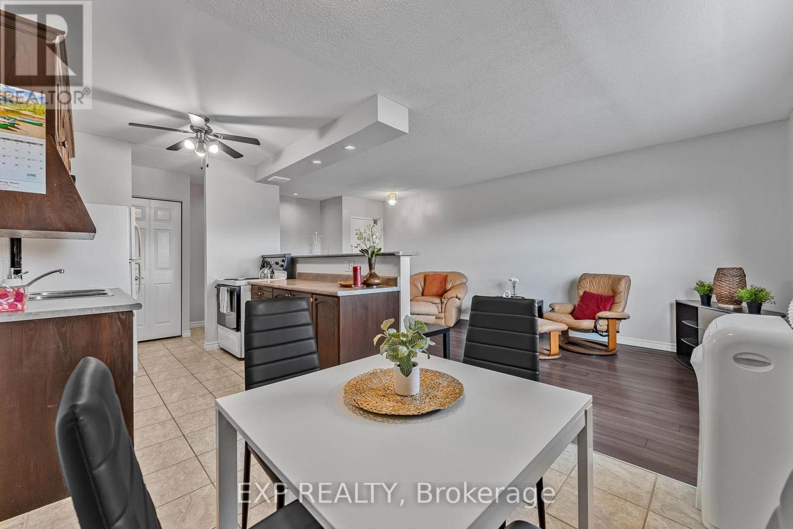 301 - 264 OAKDALE AVENUE — St. Catharines (Oakdale), Ontario - Main photo