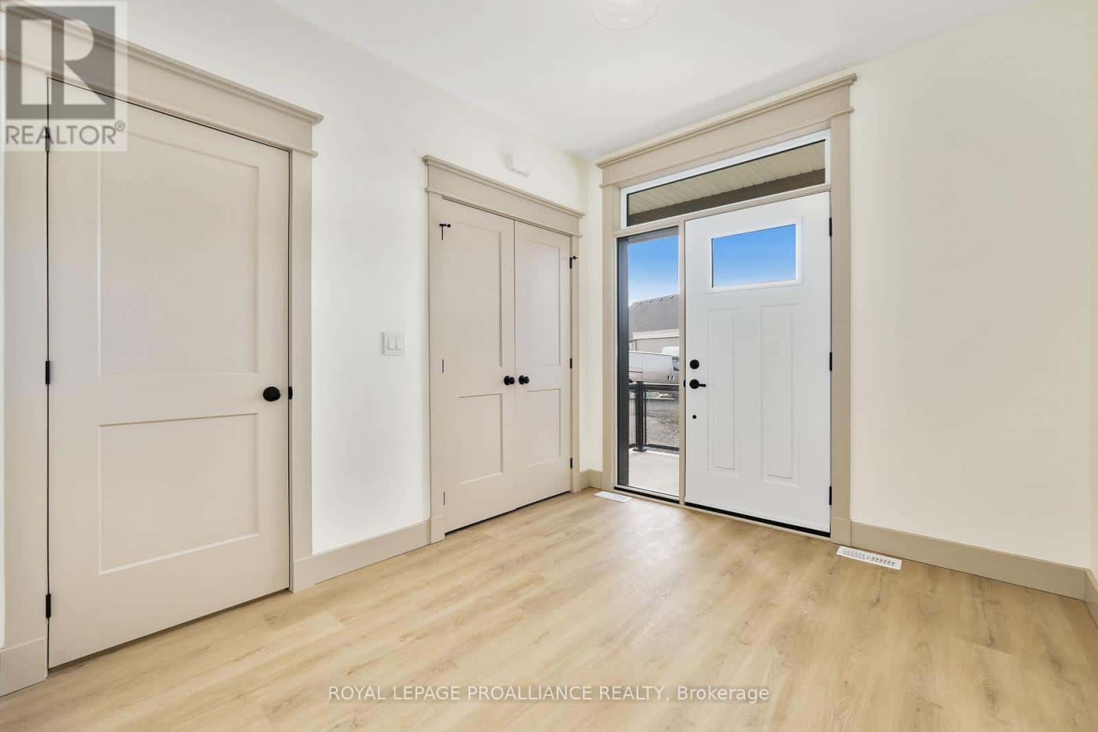 8 MERRIMAN COURT — Cramahe (Colborne), Ontario - Photo 4 of 50