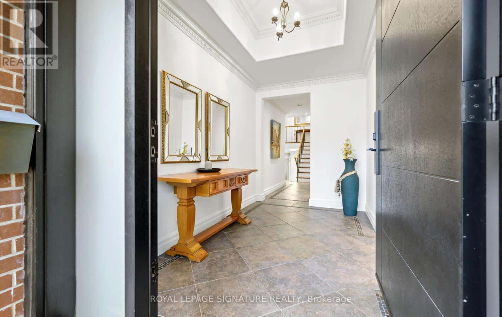 16 KINGSBOROUGH CRESCENT — Toronto (Willowridge-Martingrove-Richview), Ontario - Photo 4 of 49