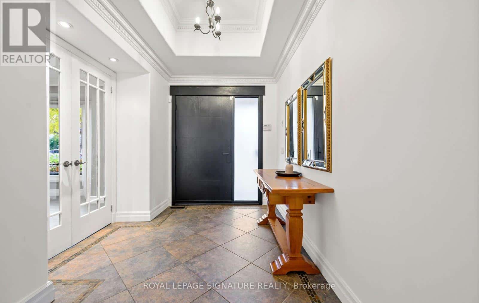 16 KINGSBOROUGH CRESCENT — Toronto (Willowridge-Martingrove-Richview), Ontario - Photo 5 of 49