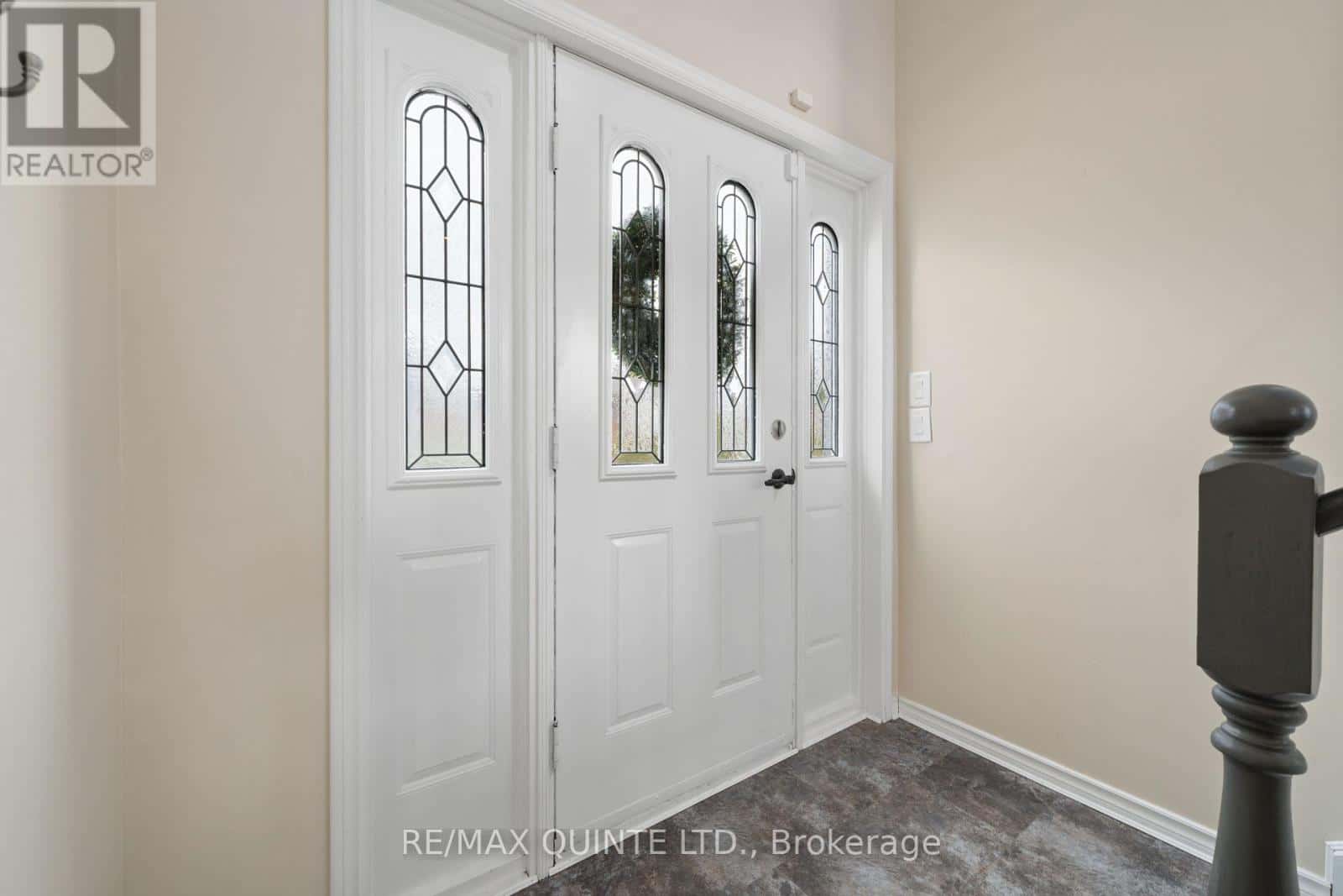 94 CLOVERLEAF DRIVE — Belleville (Thurlow Ward), Ontario - Photo 3 of 44