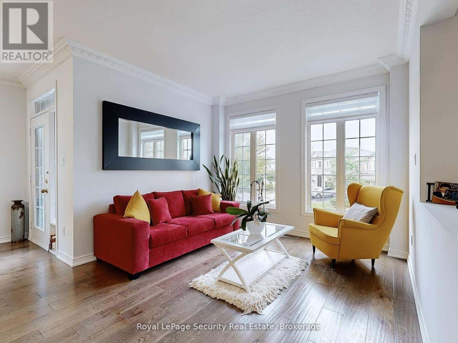 128 DAISEYFIELD CRESCENT — Vaughan (Vellore Village), Ontario - Photo 4 of 38