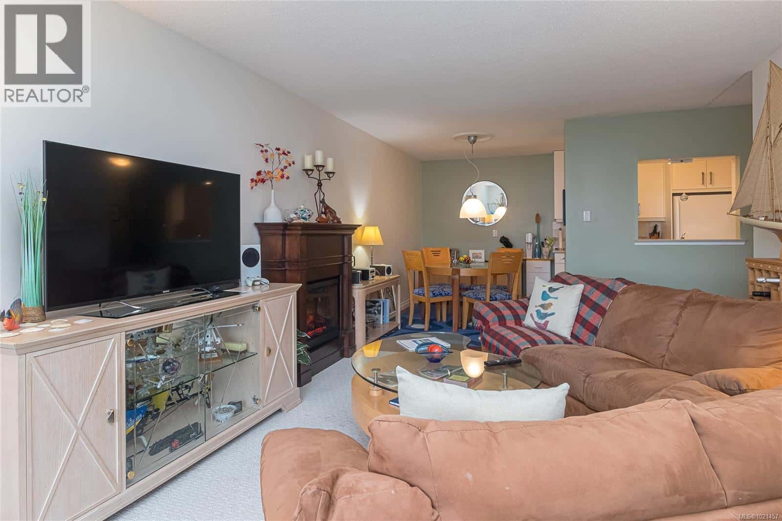 307 2050 White Birch Rd — Sidney, British Columbia - Photo 5 of 41