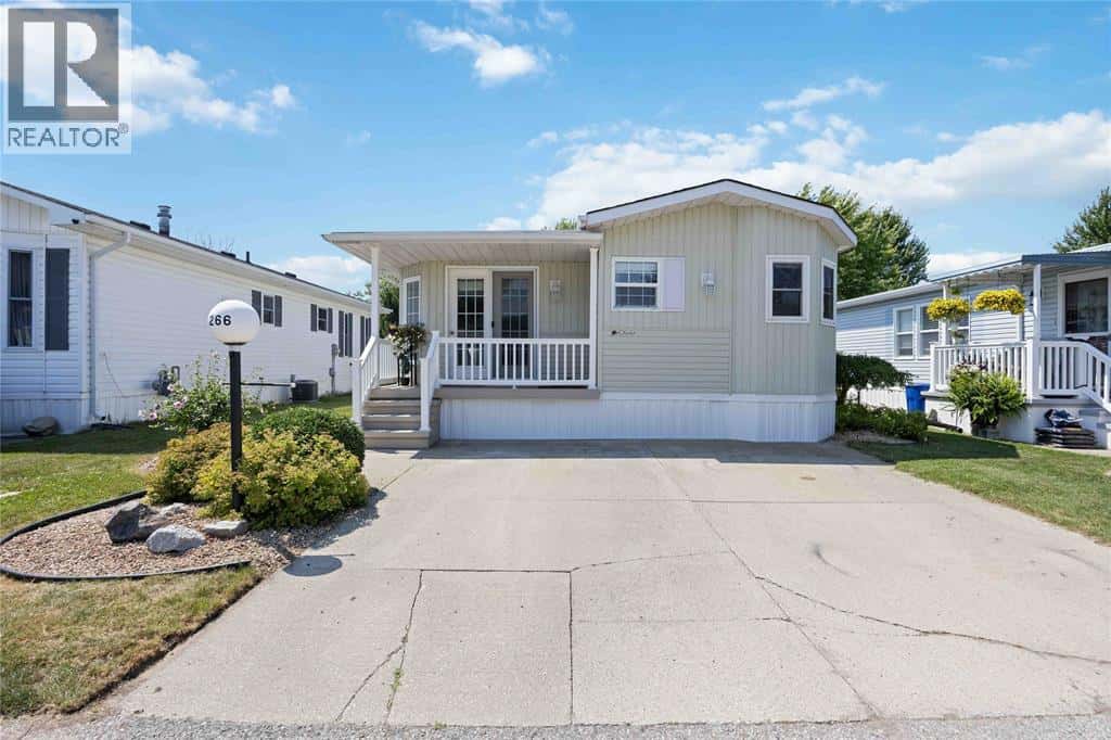 5700 Blackwell Sideroad Unit# 266 — Sarnia, Ontario - Photo 2 of 36