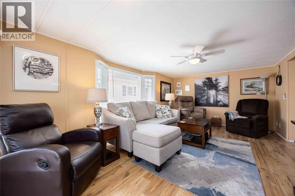 5700 Blackwell Sideroad Unit# 266 — Sarnia, Ontario - Photo 5 of 36