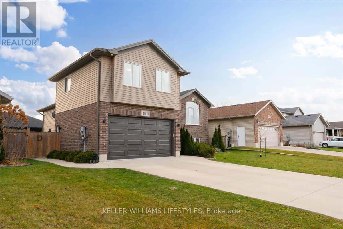 4008 EDWARD STREET — Petrolia, Ontario - Photo 4 of 47