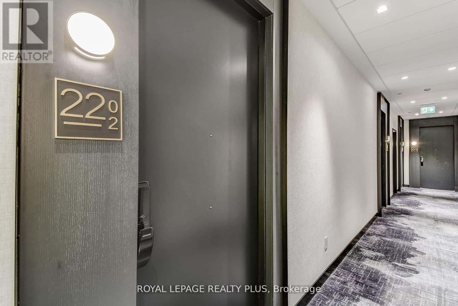 2202 - 3220 WILLIAM COLTSON AVENUE — Oakville (JM Joshua Meadows), Ontario - Photo 5 of 38