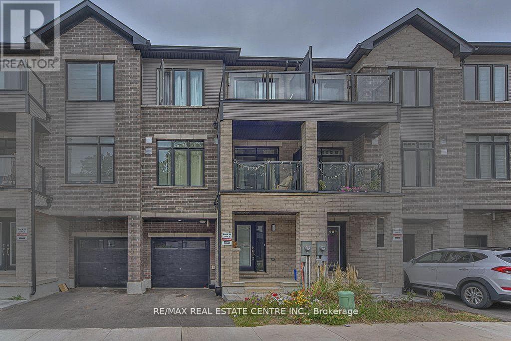 902 - 585 COLBORNE STREET E — Brantford, Ontario - Main photo