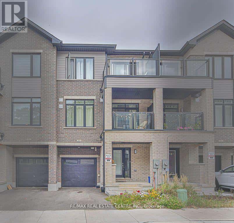 902 - 585 COLBORNE STREET E — Brantford, Ontario - Photo 2 of 20