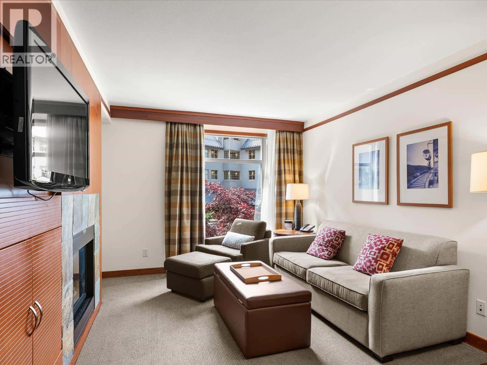 3303 4299 BLACKCOMB WAY — Whistler, British Columbia - Photo 3 of 17