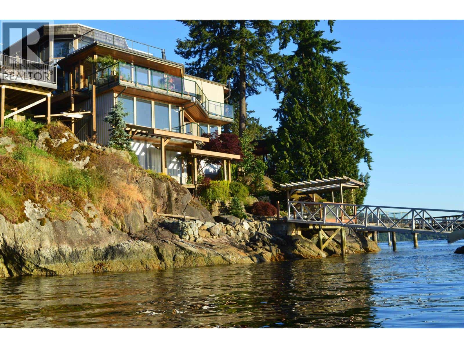 203 TURTLEHEAD ROAD — Belcarra, British Columbia - Photo 2 of 27