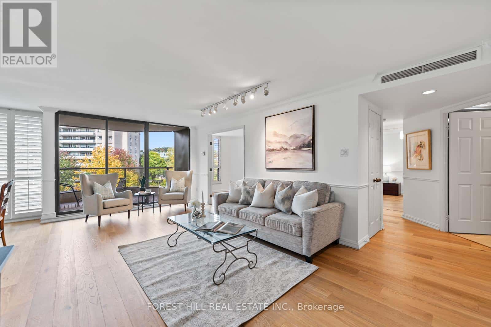 417 - 3900 YONGE STREET — Toronto (Bedford Park-Nortown), Ontario - Photo 2 of 26