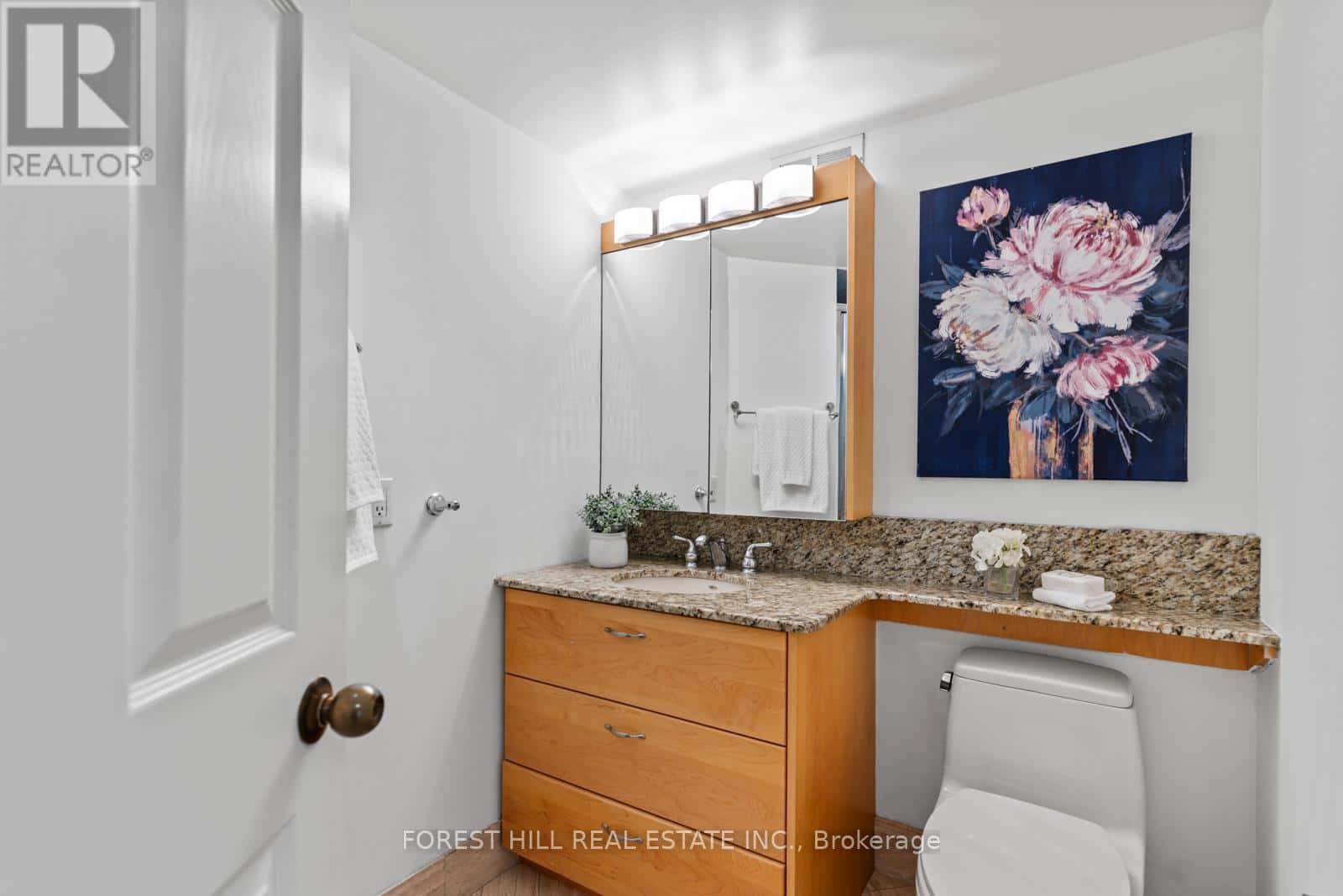 417 - 3900 YONGE STREET — Toronto (Bedford Park-Nortown), Ontario - Photo 3 of 26