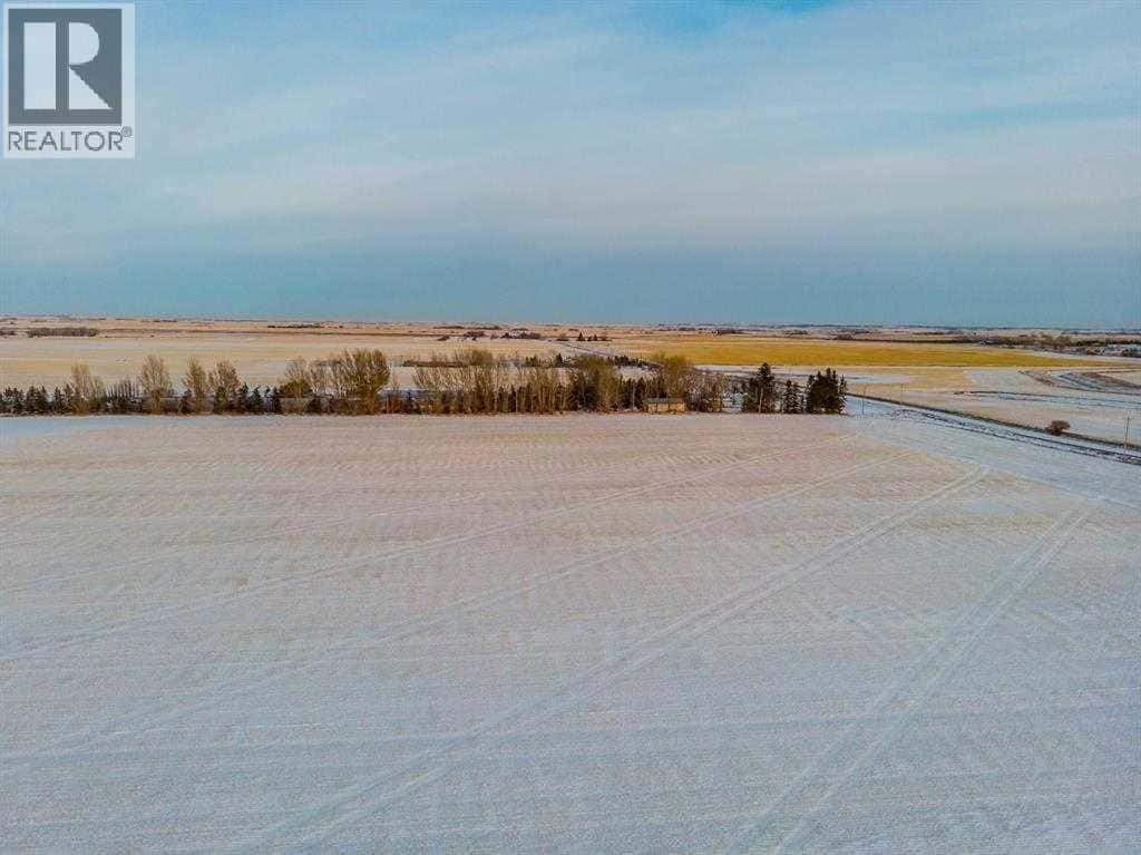 W4R26T25S16;4 Range Road 264 — Rural Wheatland County, Alberta - Photo 4 of 16