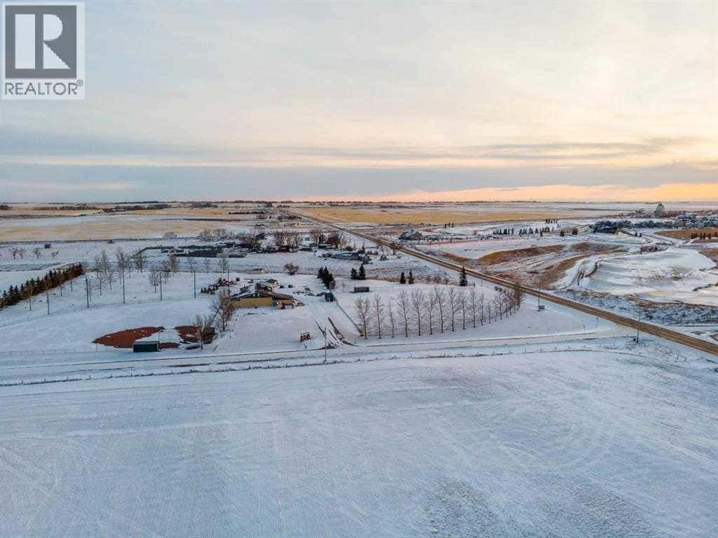 W4R26T25S16;4 Range Road 264 — Rural Wheatland County, Alberta - Photo 5 of 16