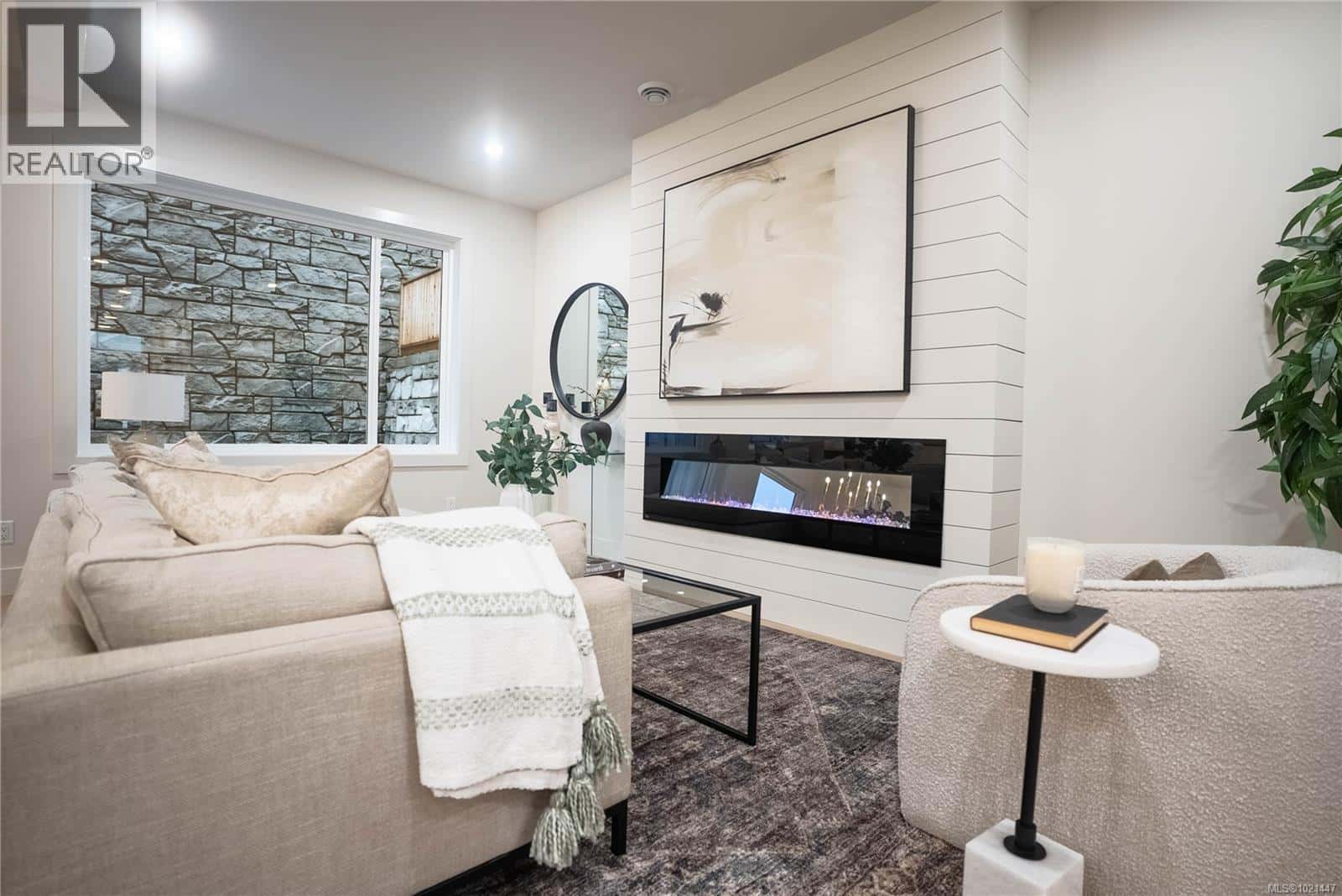 1563 Marble Pl — Langford, British Columbia - Photo 2 of 35