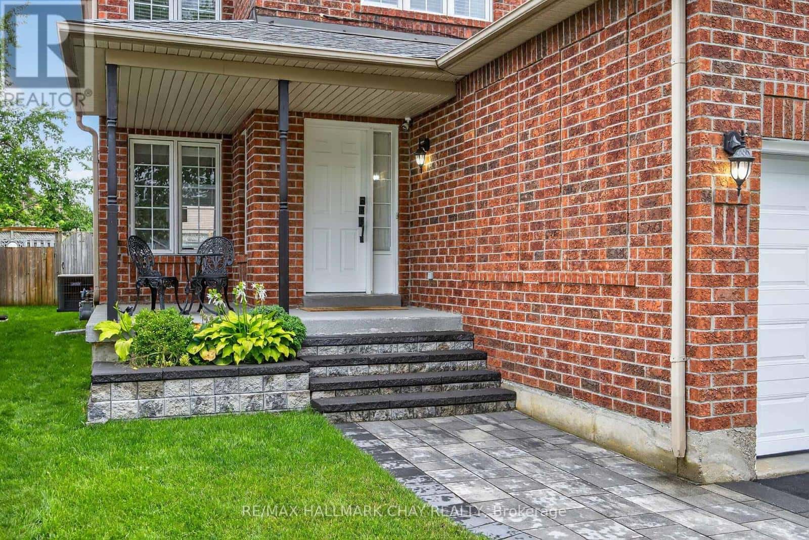 171 BRUCKER ROAD — Barrie (Holly), Ontario - Photo 3 of 37