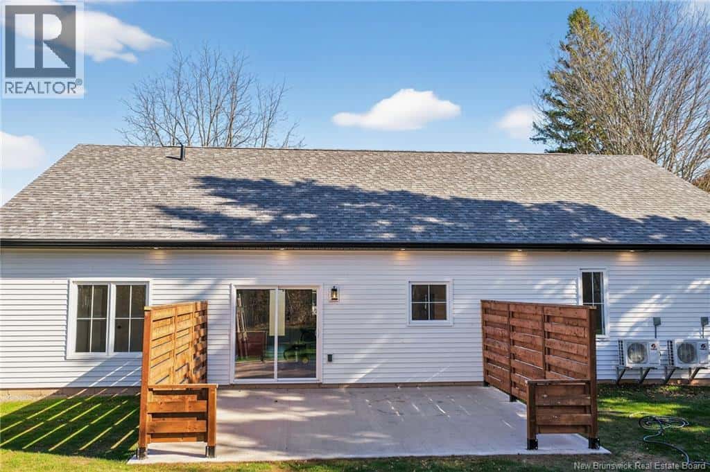 71 Baron — Grand-Barachois, New Brunswick - Photo 3 of 38