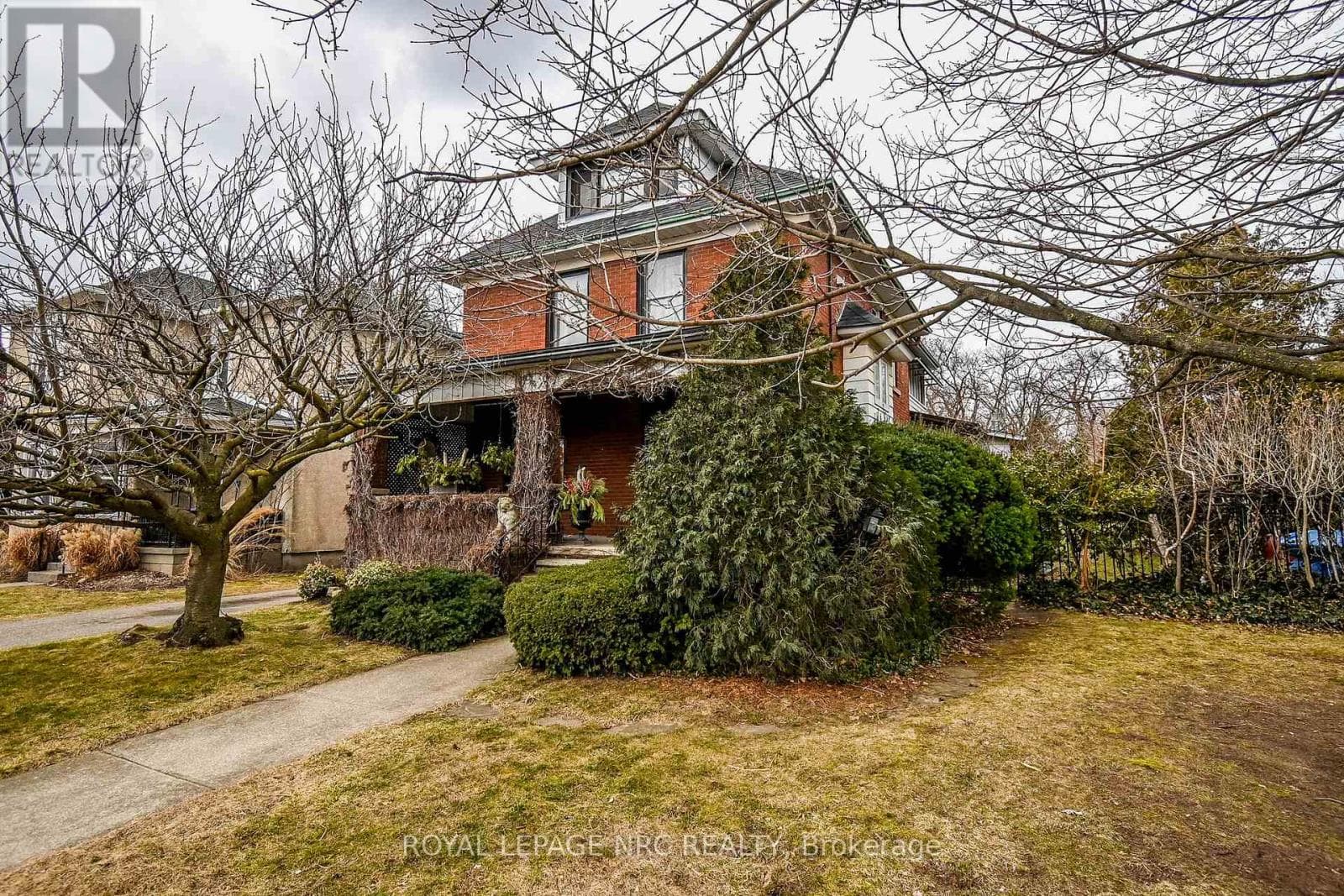 6107 BARKER STREET — Niagara Falls (Dorchester), Ontario - Main photo