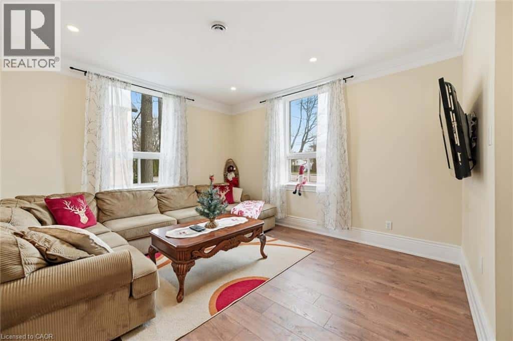 2083 MAIN Street N — Jarvis, Ontario - Photo 5 of 33