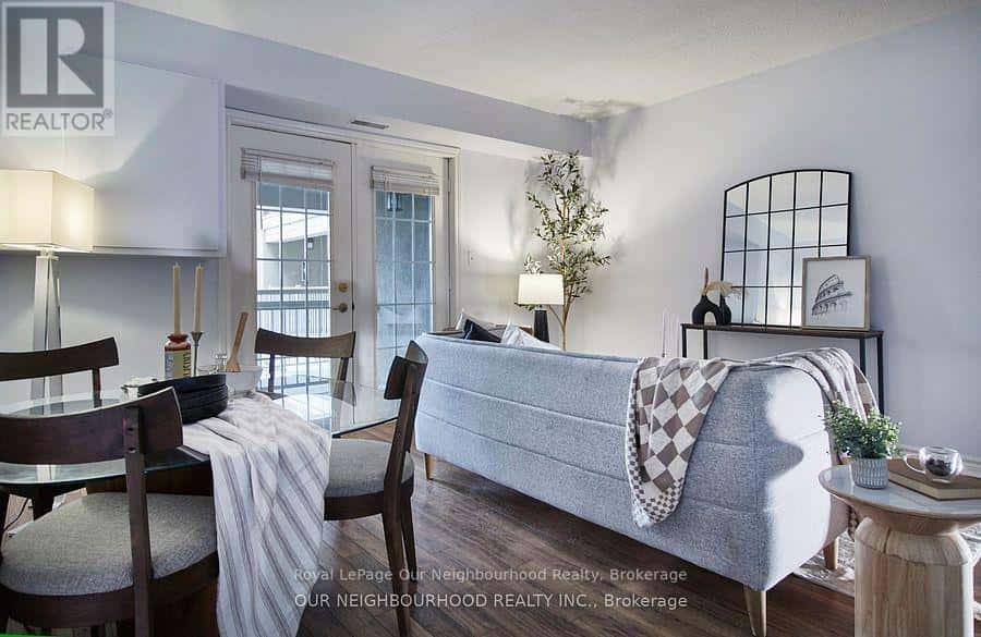 208 - 1431 WALKER'S LINE — Burlington (Tansley), Ontario - Photo 4 of 17