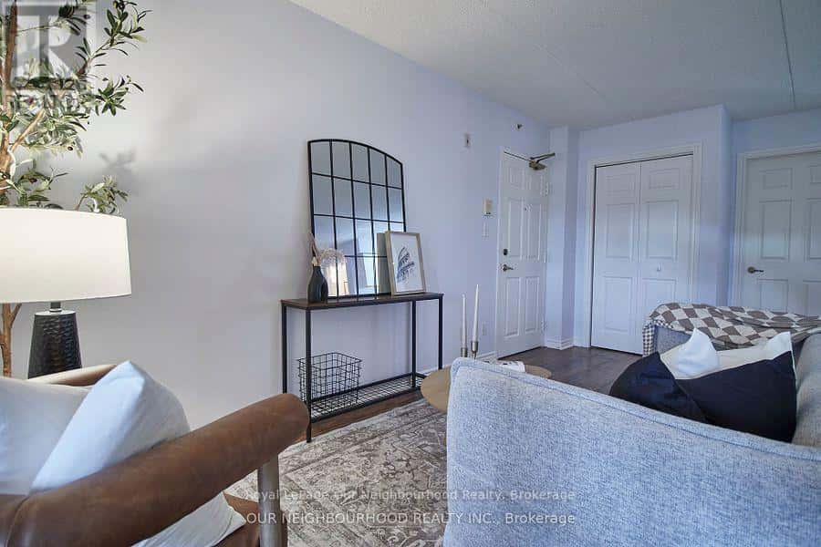 208 - 1431 WALKER'S LINE — Burlington (Tansley), Ontario - Photo 5 of 17