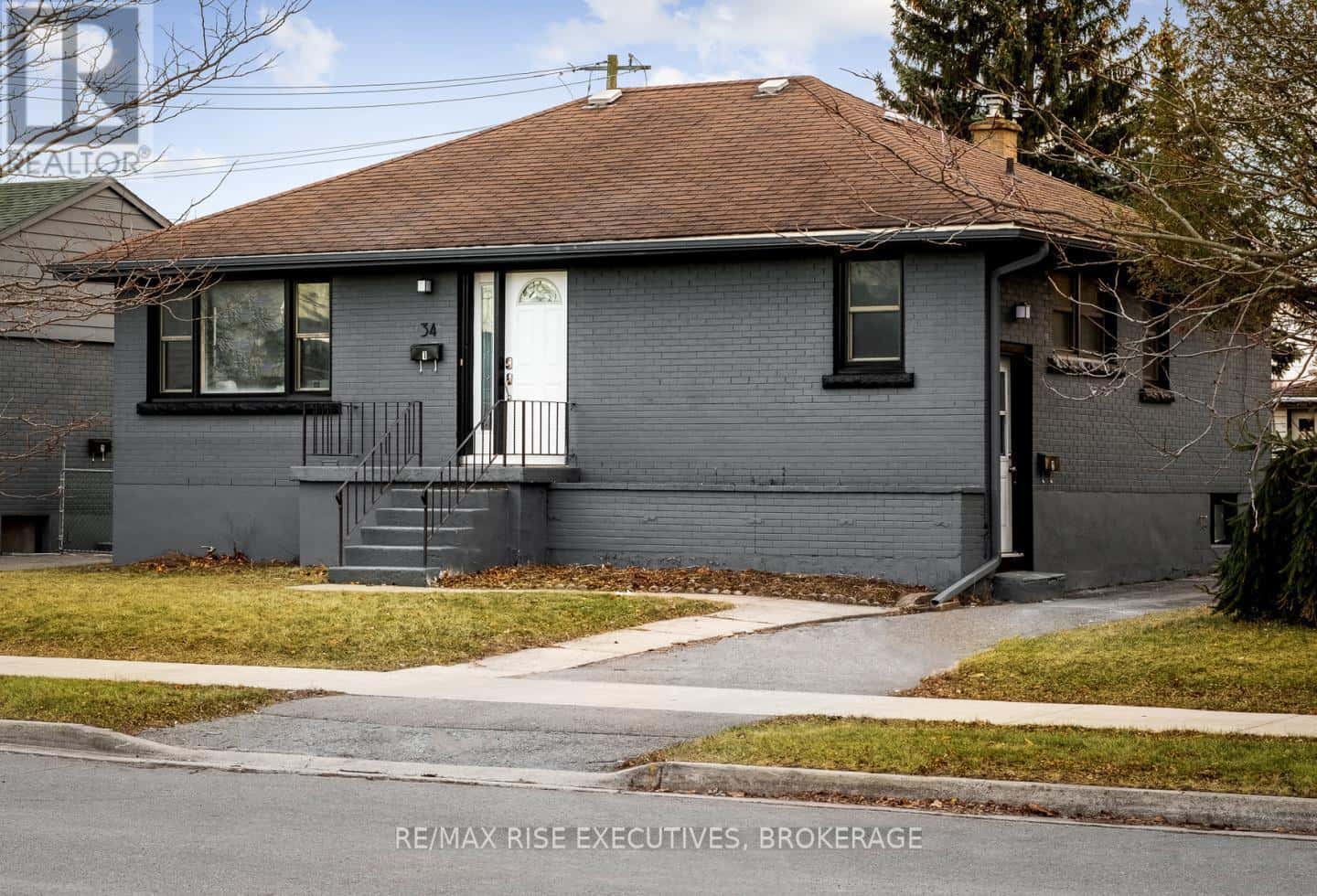 2 - 34 RUSKIN STREET