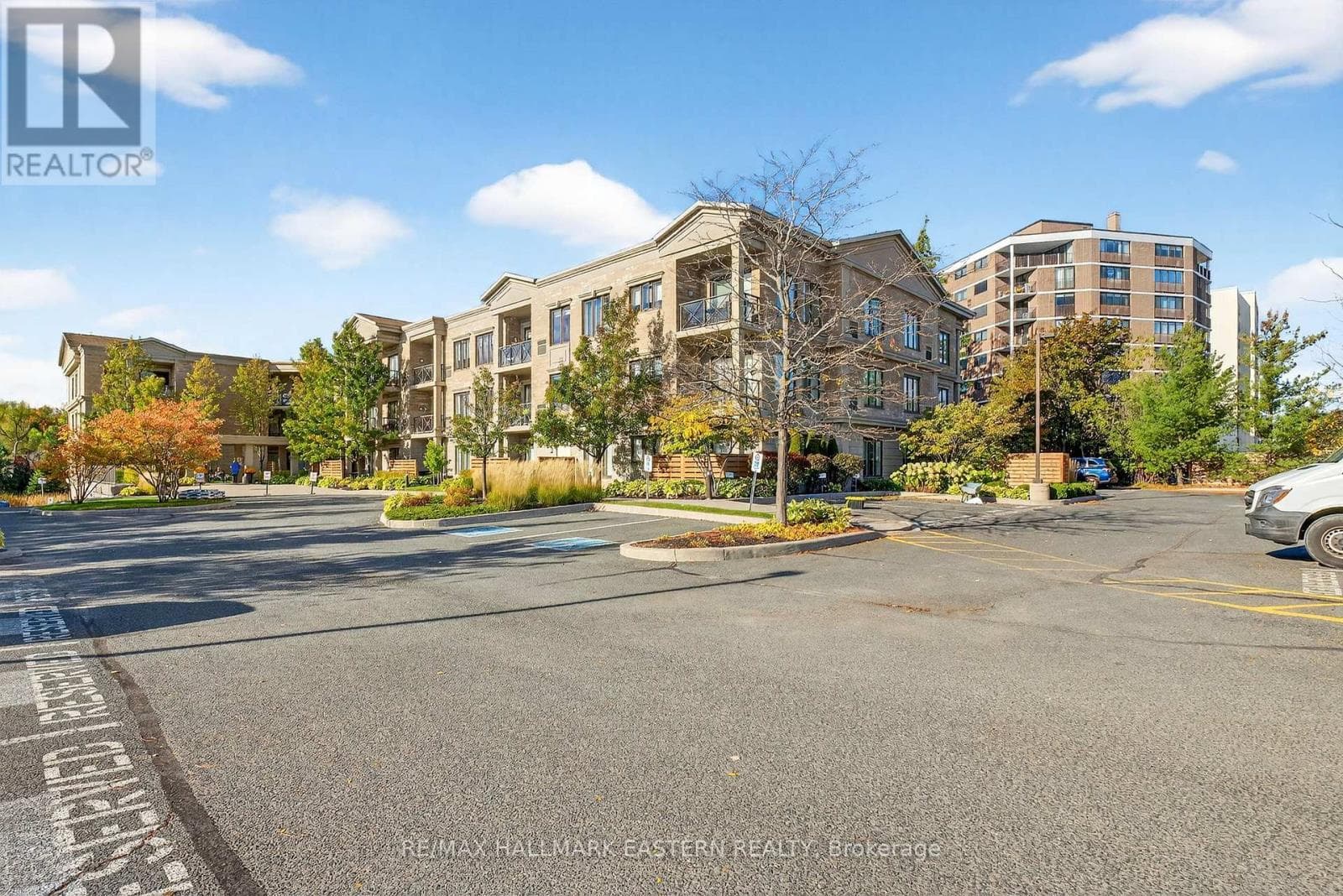 PH06 - 869 CLONSILLA AVENUE — Peterborough (Otonabee Ward 1), Ontario - Main photo