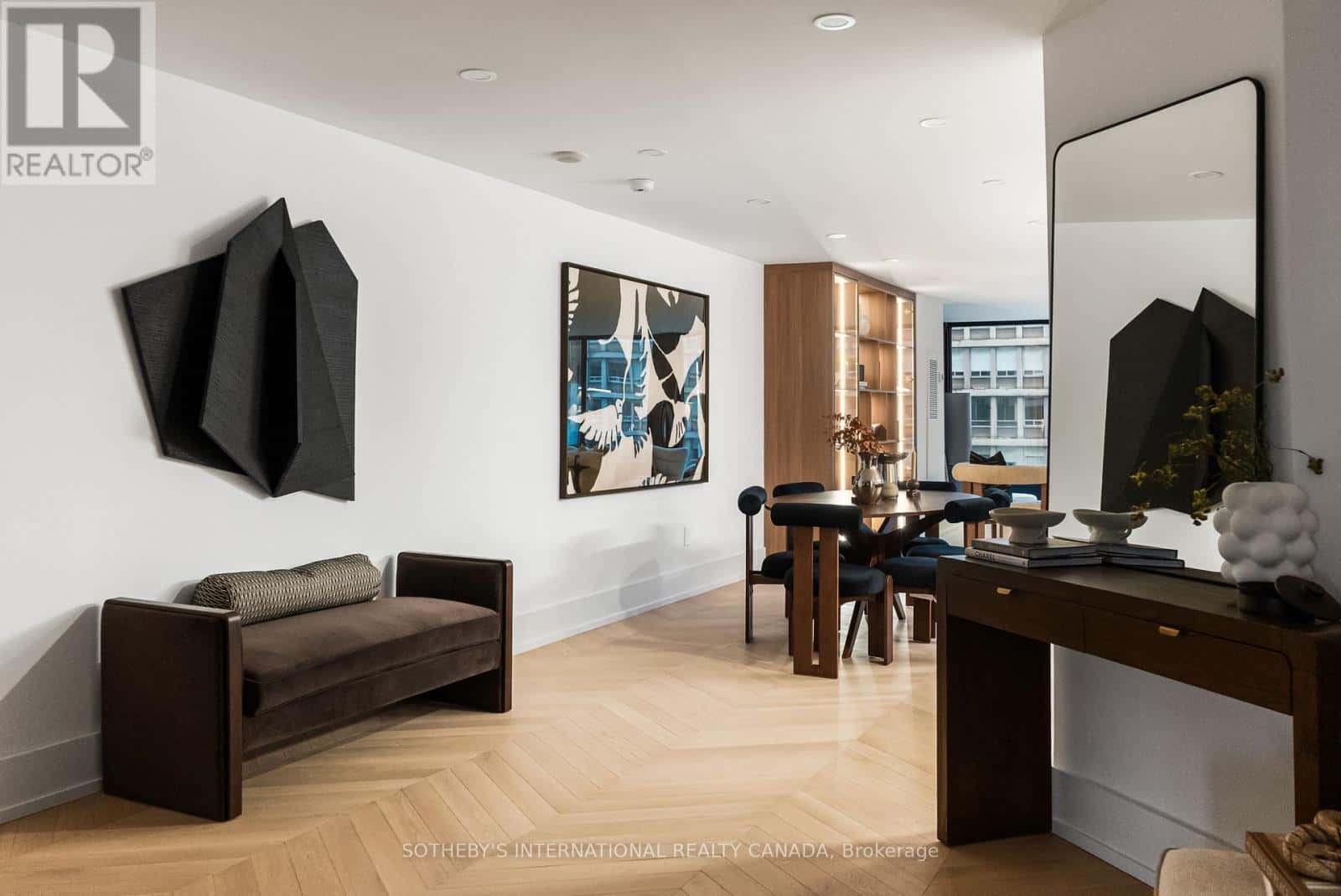 1009 - 110 BLOOR STREET W — Toronto (Annex), Ontario - Photo 2 of 50