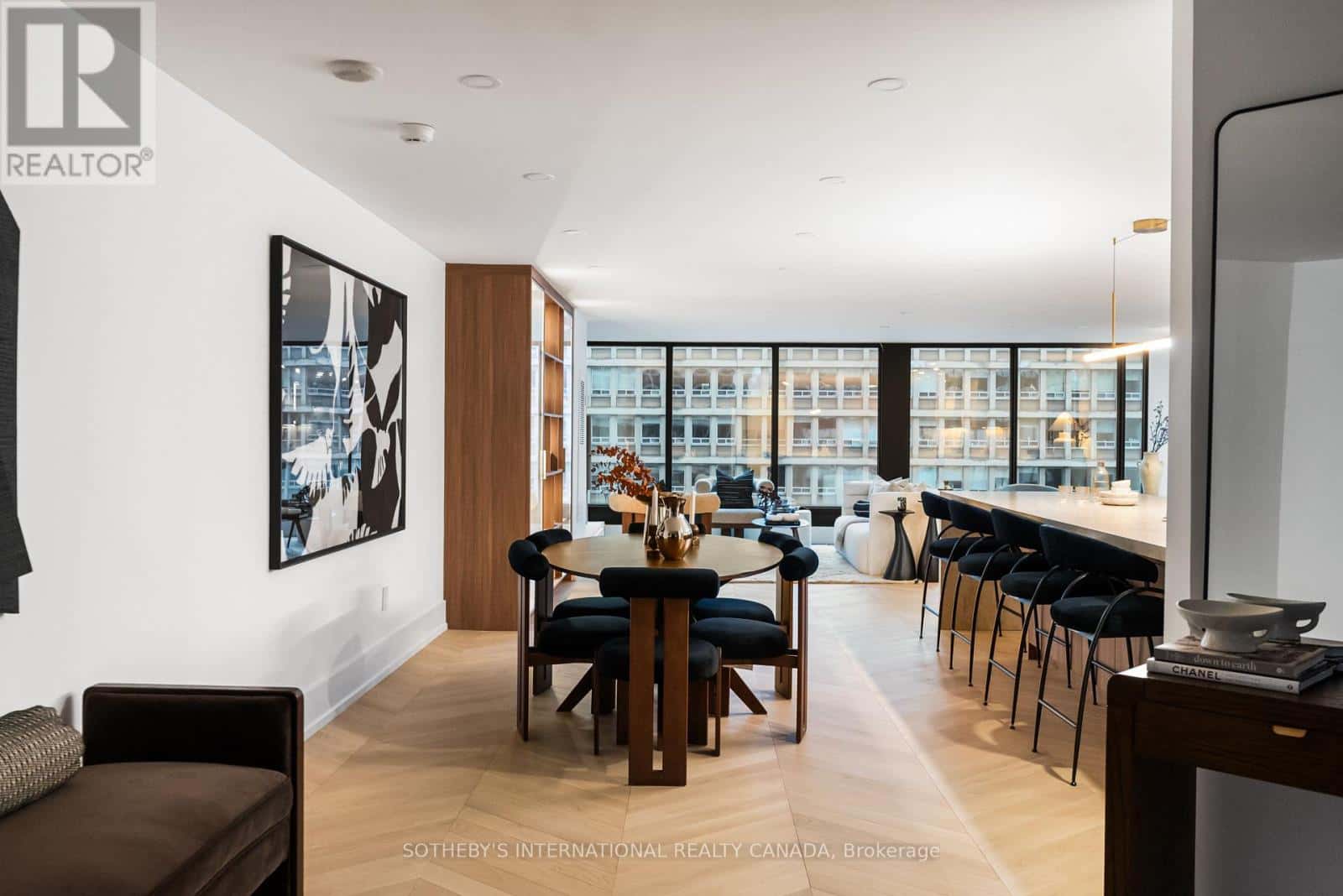 1009 - 110 BLOOR STREET W — Toronto (Annex), Ontario - Photo 3 of 50