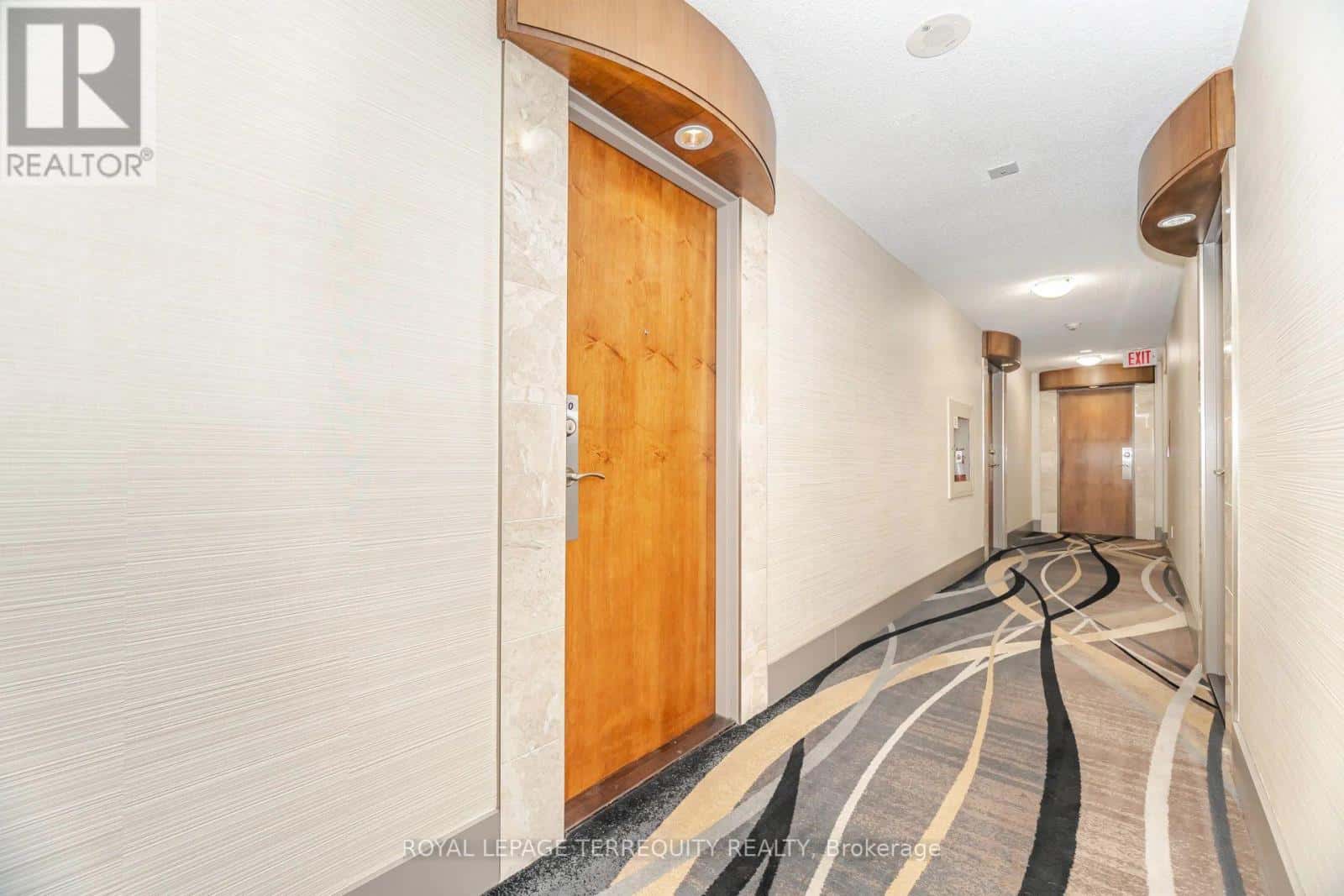 710 - 2121 LAKE SHORE BOULEVARD W — Toronto (Mimico), Ontario - Photo 5 of 46