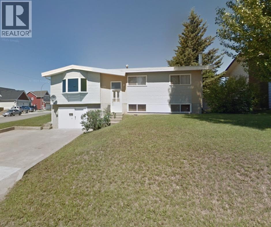 10716 105 AVENUE — Fort St. John, British Columbia - Main photo