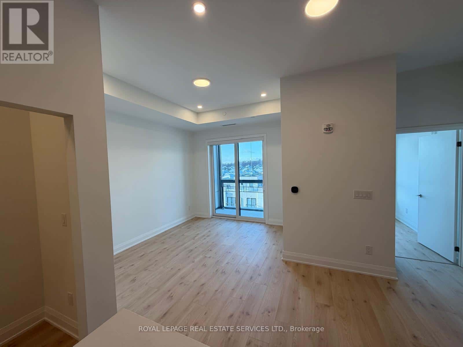 Oakville (GO Glenorchy), Ontario — Oakville (GO Glenorchy), Ontario - Photo 5 of 34