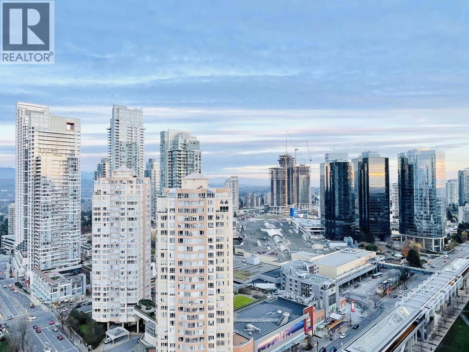 2508 6383 MCKAY AVENUE — Burnaby, British Columbia - Photo 3 of 36