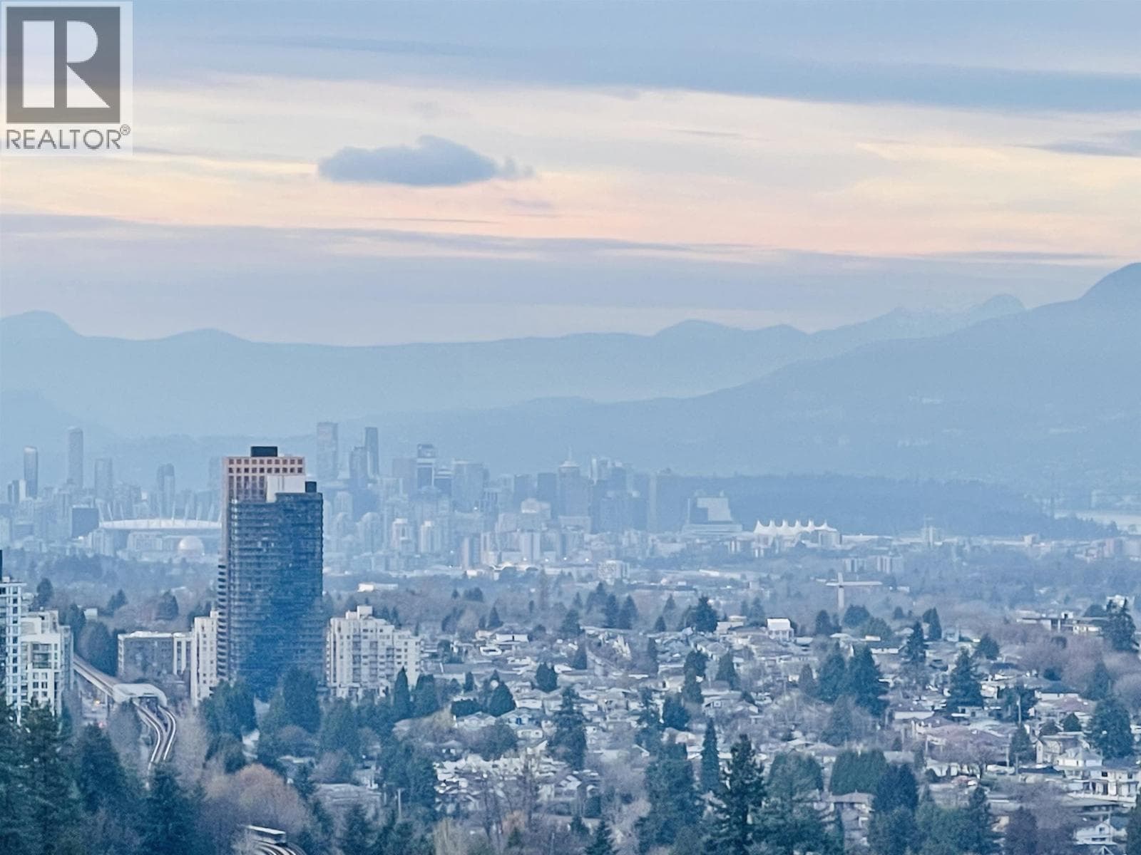 2508 6383 MCKAY AVENUE — Burnaby, British Columbia - Main photo