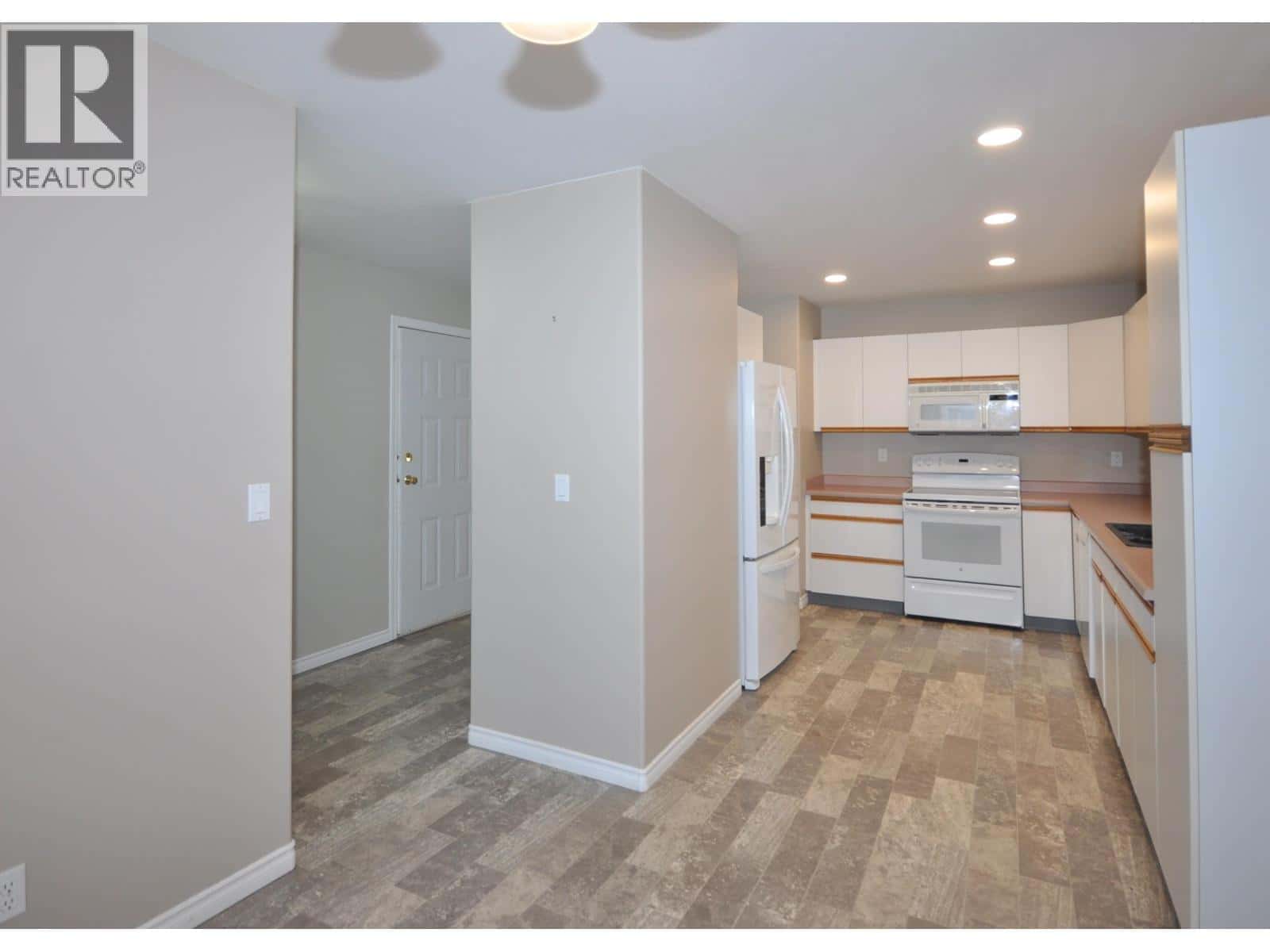 45 500 WOTZKE DRIVE — Williams Lake, British Columbia - Photo 5 of 24