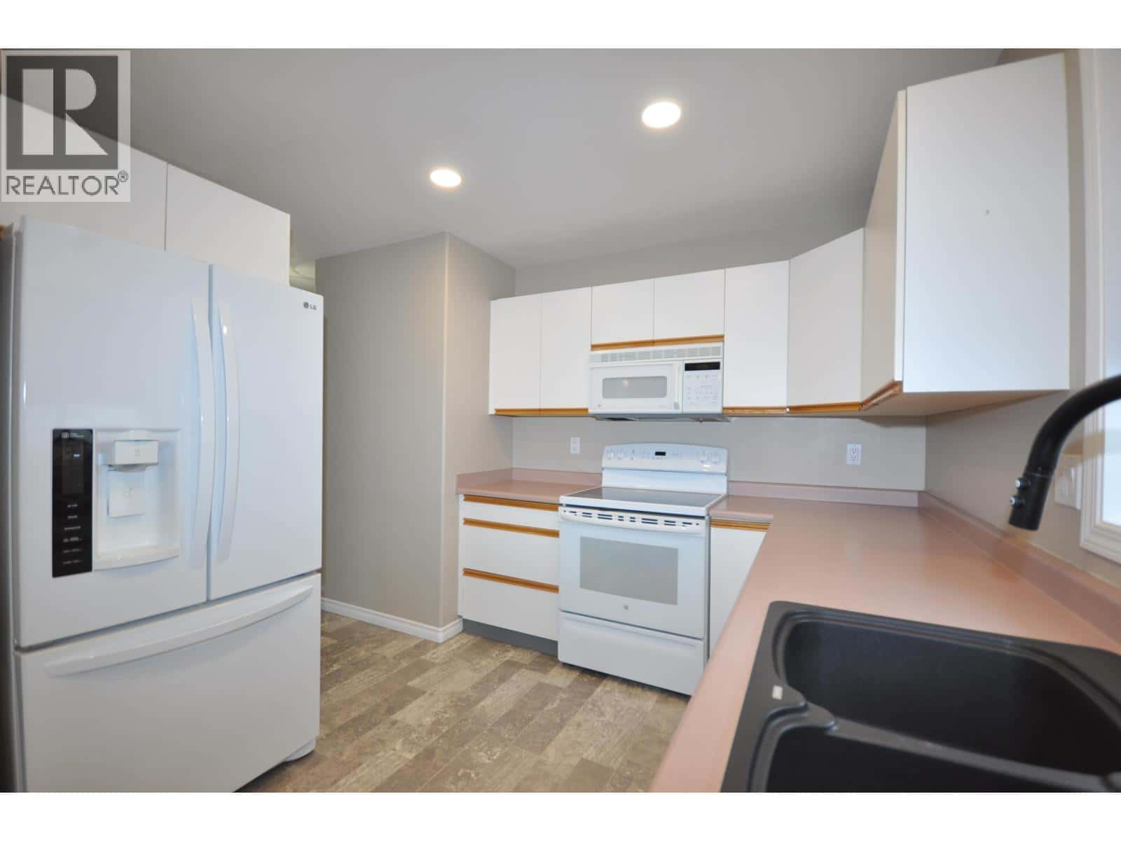 45 500 WOTZKE DRIVE — Williams Lake, British Columbia - Photo 4 of 24