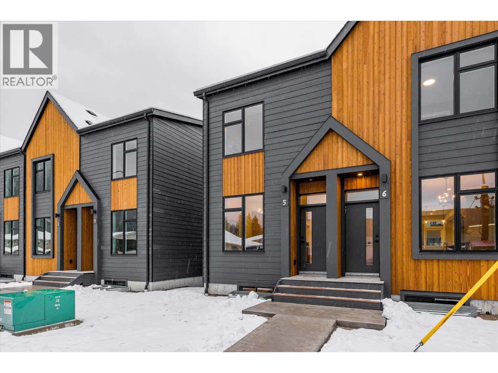 416 Humbert Street Unit# 23 — Revelstoke, British Columbia - Photo 3 of 43