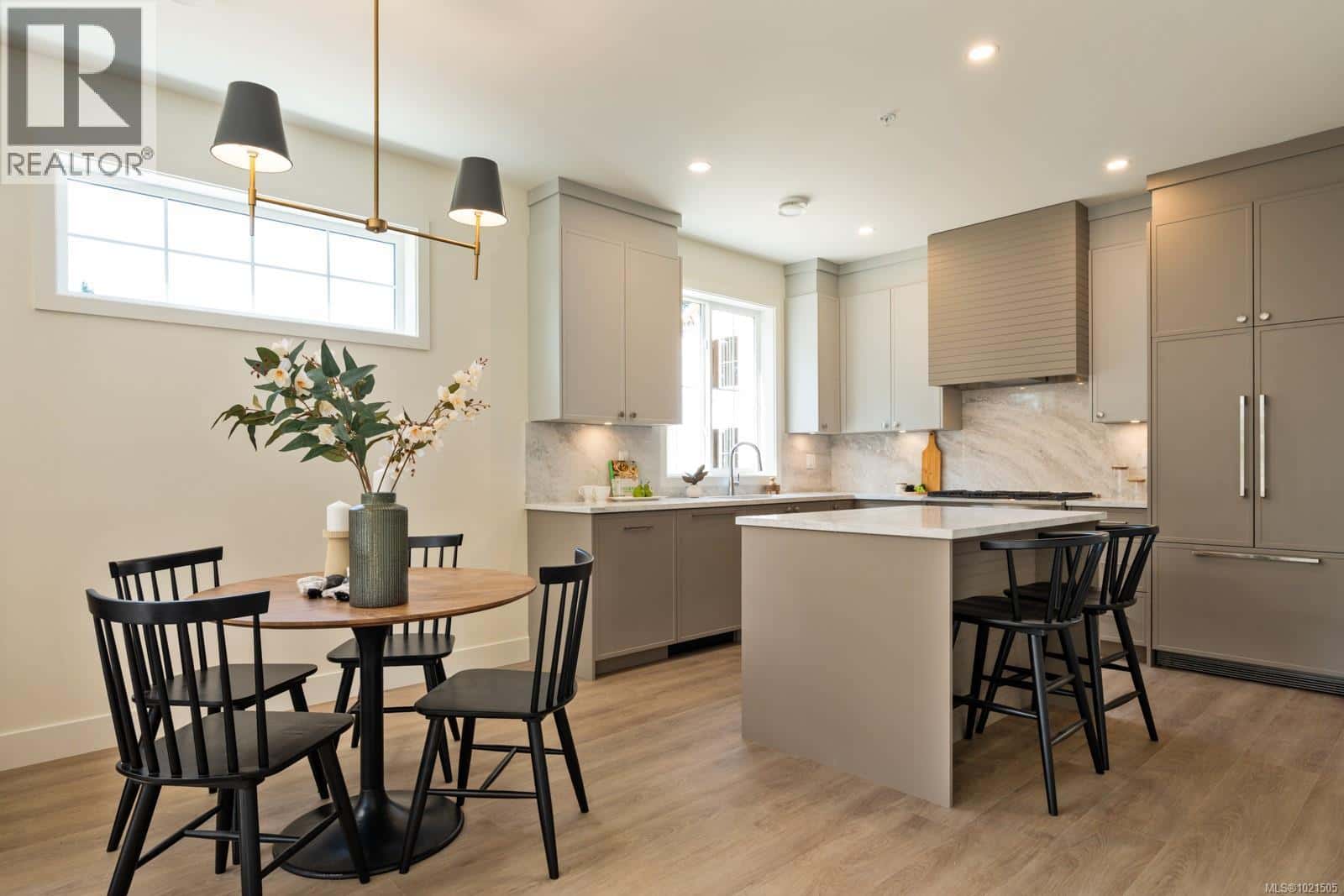 206 2770 Vantilburg Cres — Langford, British Columbia - Photo 3 of 28